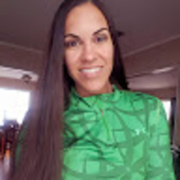 Meet your Posher, Shelana - Picture 1 of 1